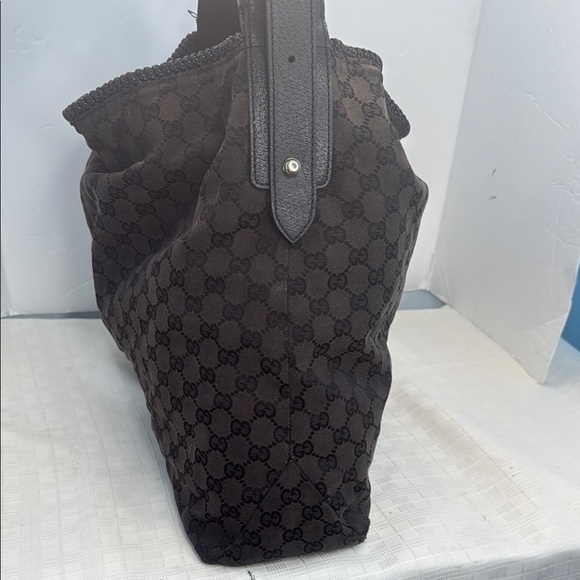 Gucci horse bit Black Quilted Shoulder Bag with Silver Hardware - Picture 5 of 14